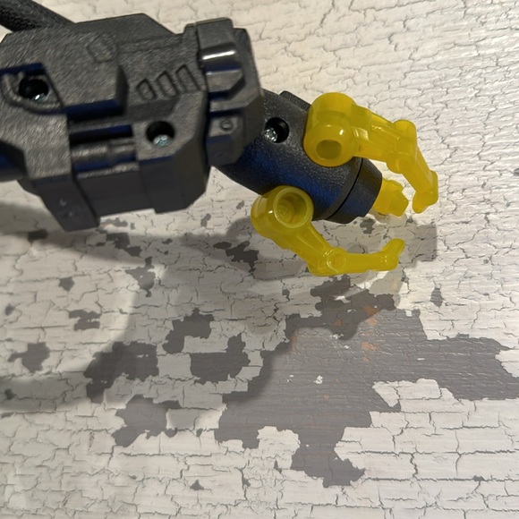 Doc Ock Marvel robot 10” tall 16” wide - Picture 5 of 5